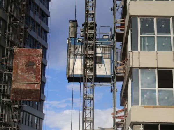 montacarichi elettrico per edilizia