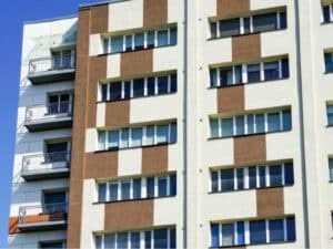 foto esterna di facciata di un palazzo