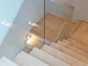 Scale stile moderno e minimalista